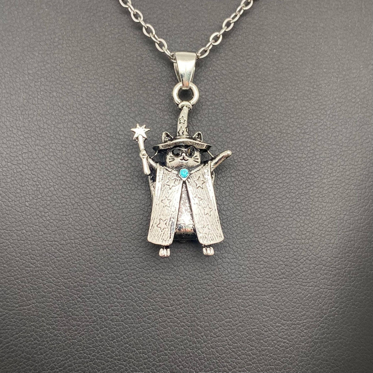 Magic Cat Pendant Necklace