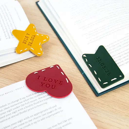 Corner Bookmarks Personalization Kit