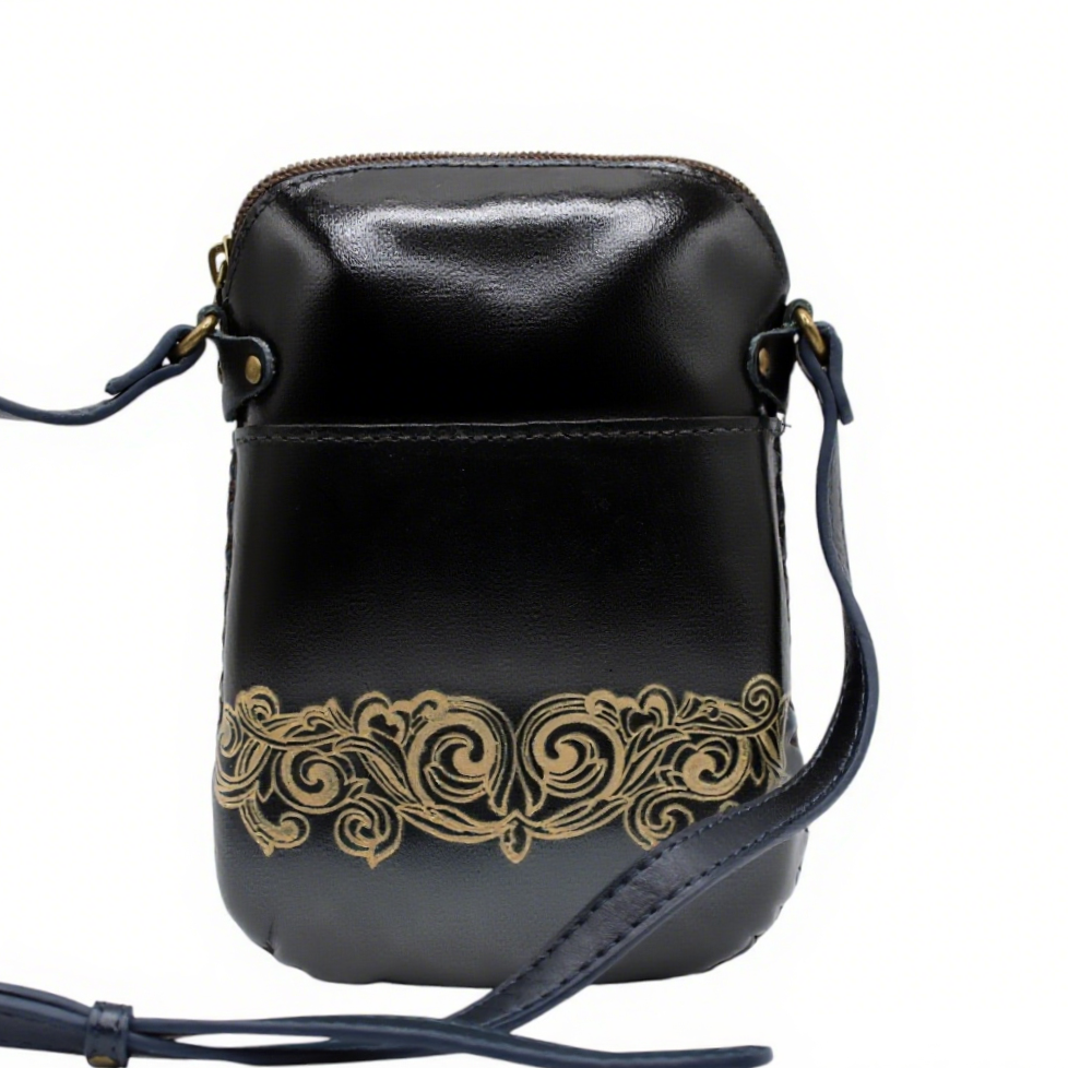 Handmade  Leather Black Owl Pouch purse handbag crossbody