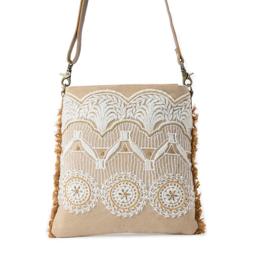 Prairie Lace Shoulder Bag in Cottage White